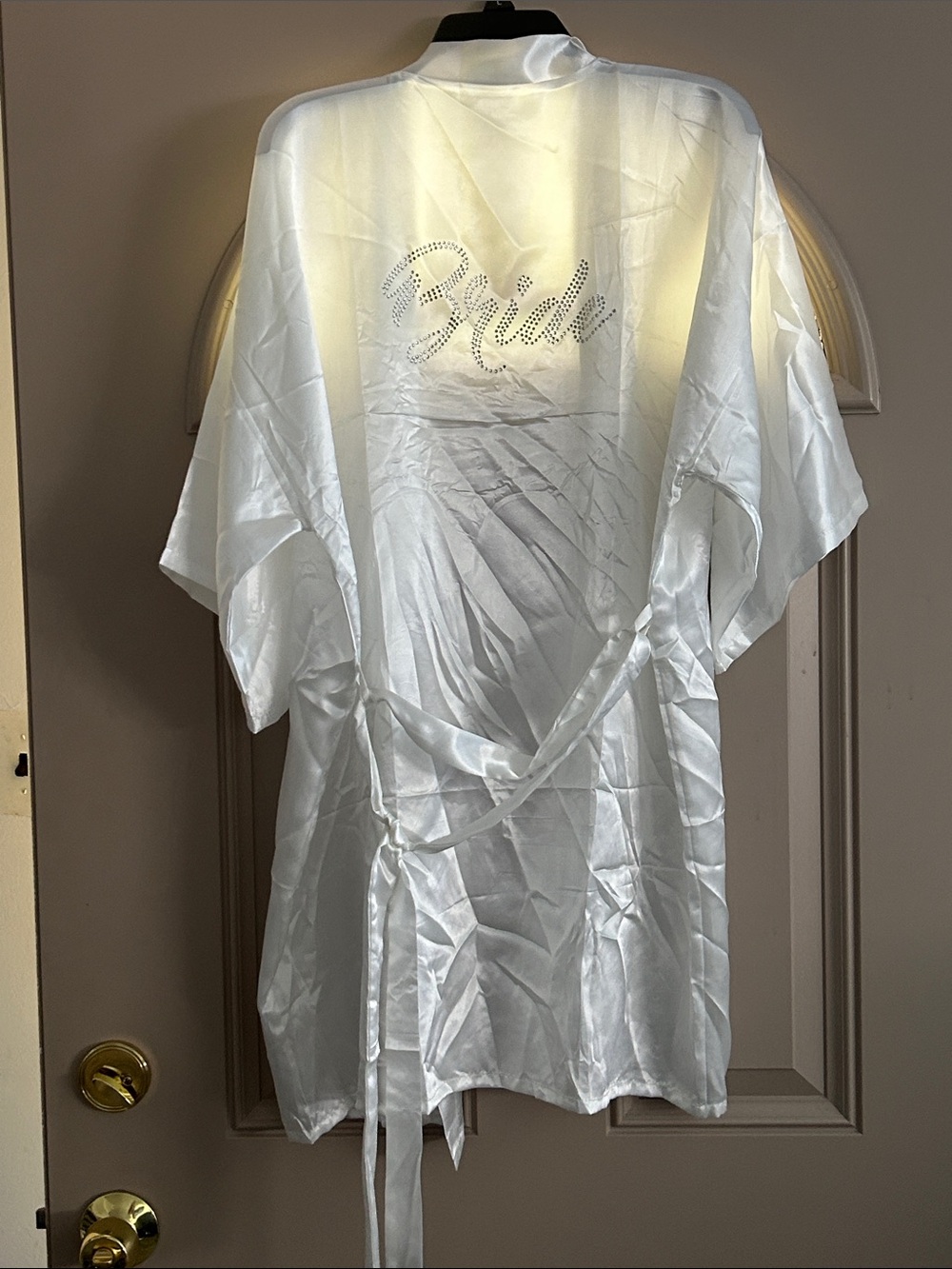 Bride Short Robe With Embellished “Bride” Script On Back With Short Sleeves - Picture 5 of 7